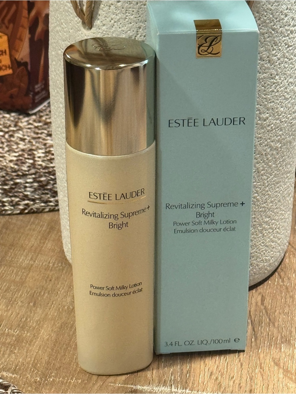 NIB Estee Lauder Revitalizing Supreme+ Bright Power Soft Milky Lotion — Cream